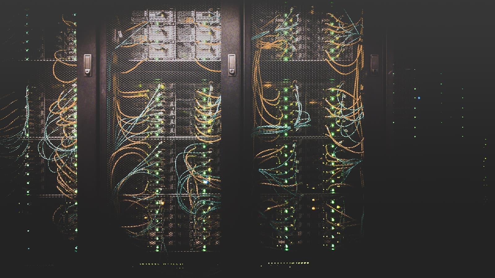 Caddy vs Nginx untuk HTTPS Otomatis: Kapan Masing-Masing Menang